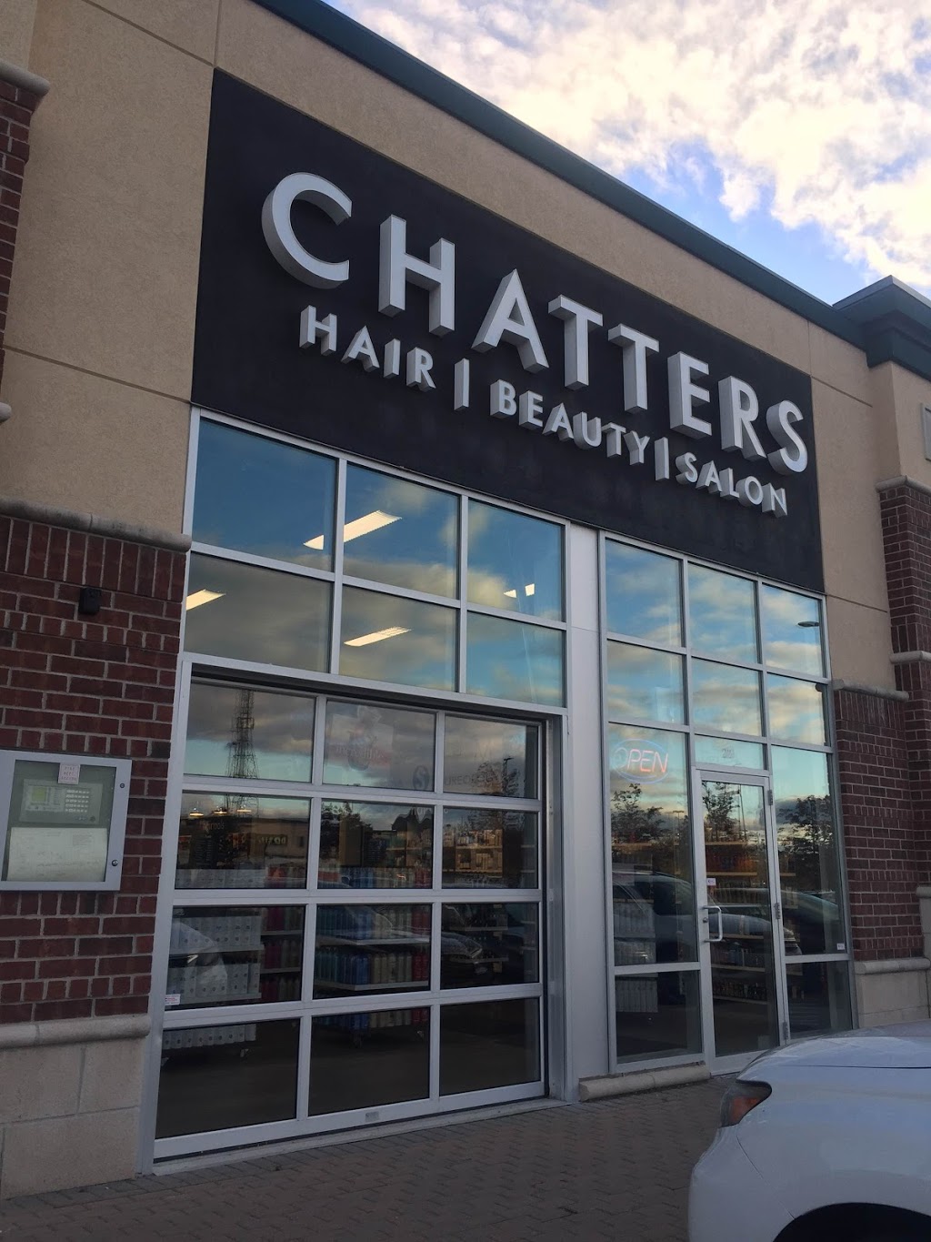 Chatters Hair Salon | Ottawa Train Yards, 100 Trainyards Dr #22, Ottawa, ON K1G 3S2, Canada | Phone: (613) 244-0040