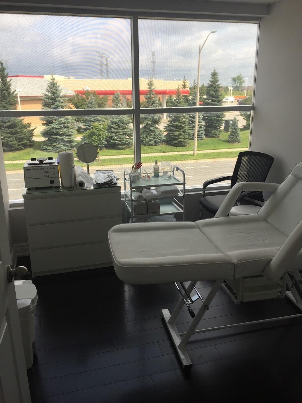 Body Sculpt Clinic | 160 New Delhi Dr unit 99, Markham, ON L3S 0B5, Canada | Phone: (905) 294-1800