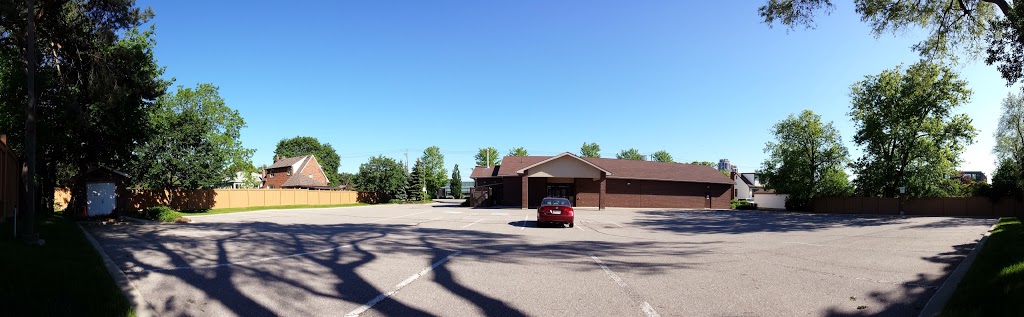 Kingdom Hall of Jehovahs Witnesses | 423 Burnhamthorpe Rd, Etobicoke, ON M9B 2A9, Canada | Phone: (905) 873-4100