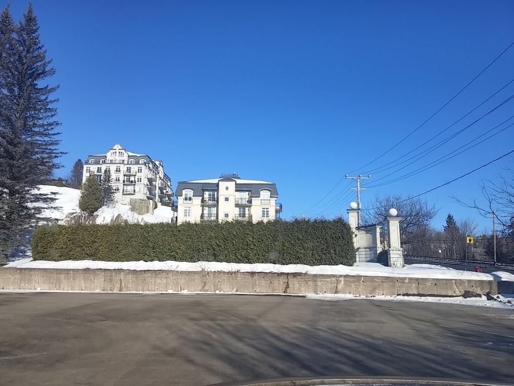 La Coupole | Boulevard de Sainte-Adèle, Sainte-Adèle, QC J8B 2N1, Canada