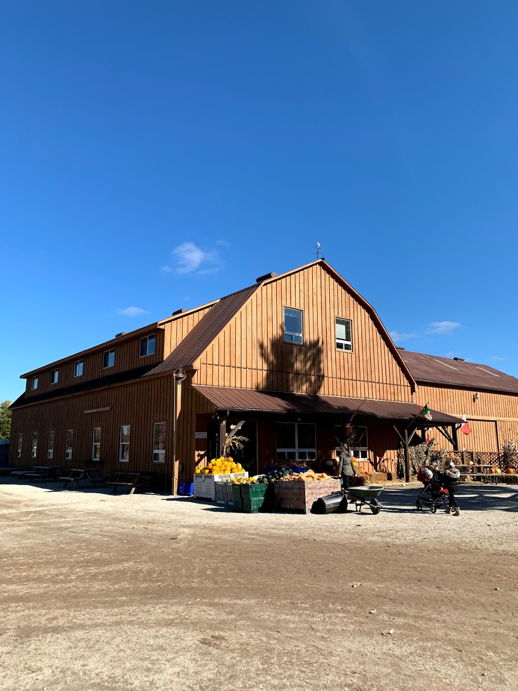 Andrews’ Scenic Acres & Scotch Block Winery | 9365 10 Side Rd, Milton, ON L9T 2X9, Canada | Phone: (905) 878-5807