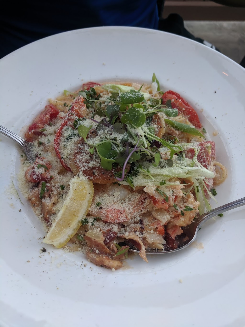 Bellissimo Restaurant & Lounge | 877 Waverley St, Winnipeg, MB R3T 5V3, Canada | Phone: (204) 489-0495