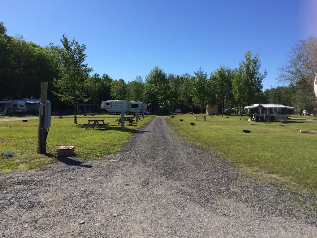 Camping Au Soleil Levant | 343 Rue Obrien, Saint-Eugène-de-Grantham, QC J0C 1J0, Canada | Phone: (819) 396-3967