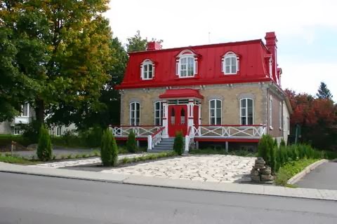 Gite Royal Dumontier | 512 Ave Royale, Quebec City, QC G1E 1Y1, Canada | Phone: (418) 660-7936