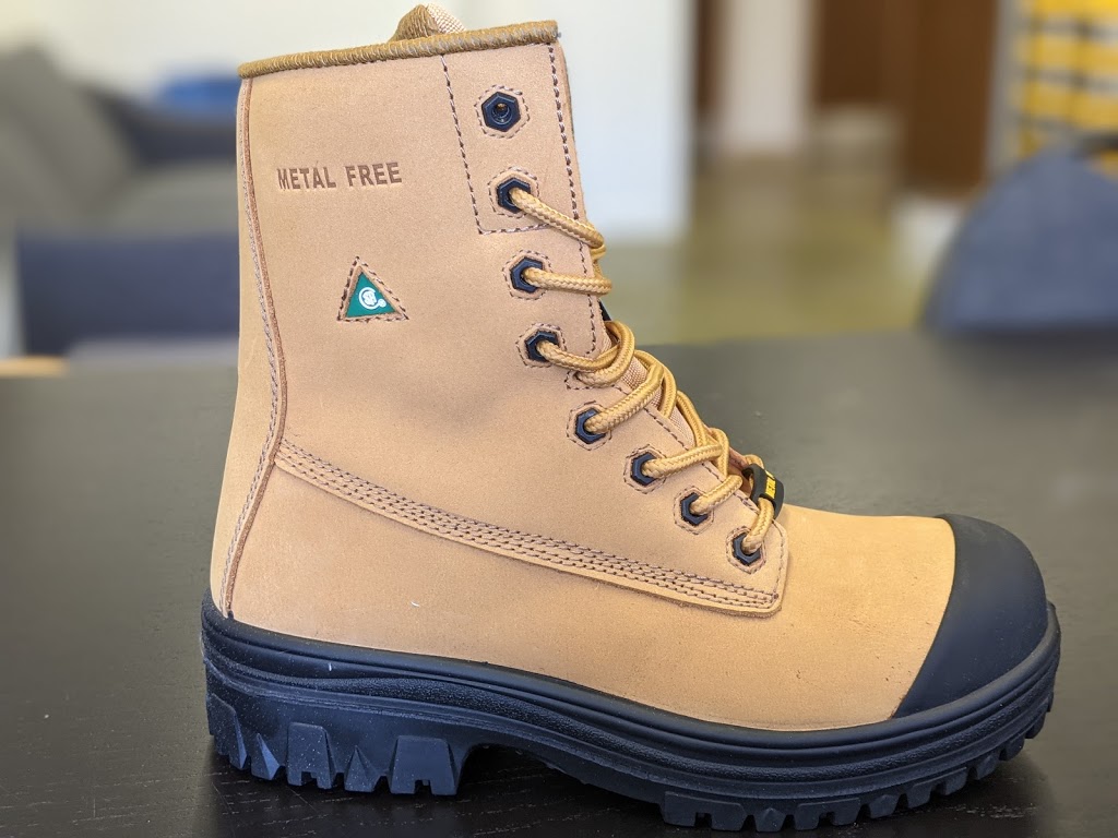 Top Safety Boots Toronto | 4548 Dufferin St Unit 101, North York, ON M3H 5R9, Canada | Phone: (289) 984-1218