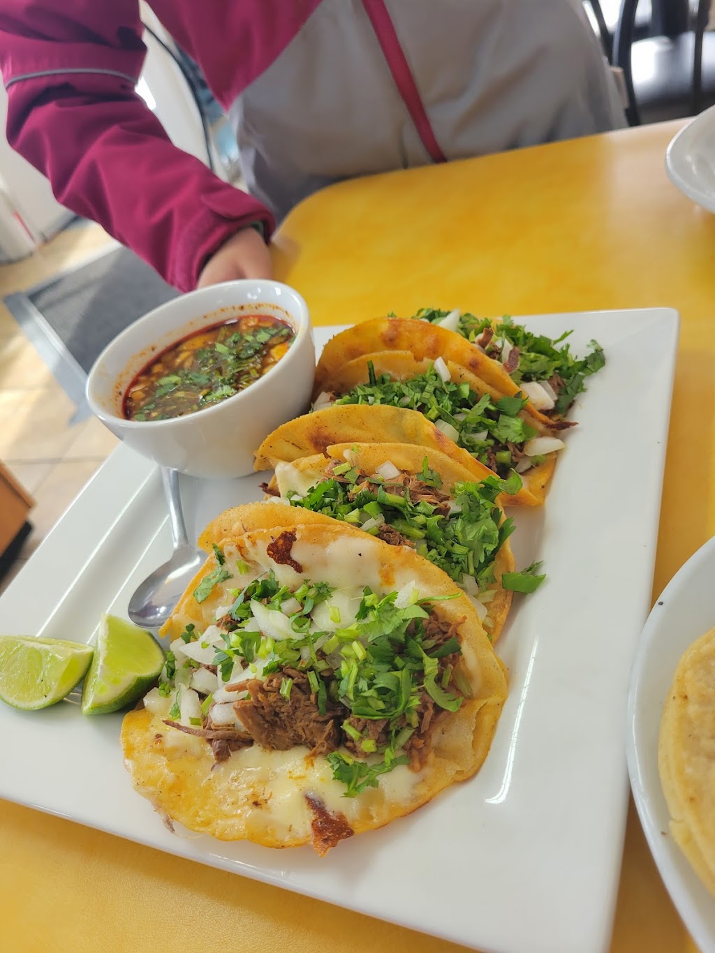 Restaurant Ola Latina | 10701 Av. Bellevois, Montréal-Nord, QC H1H 3C7, Canada | Phone: (514) 656-5060
