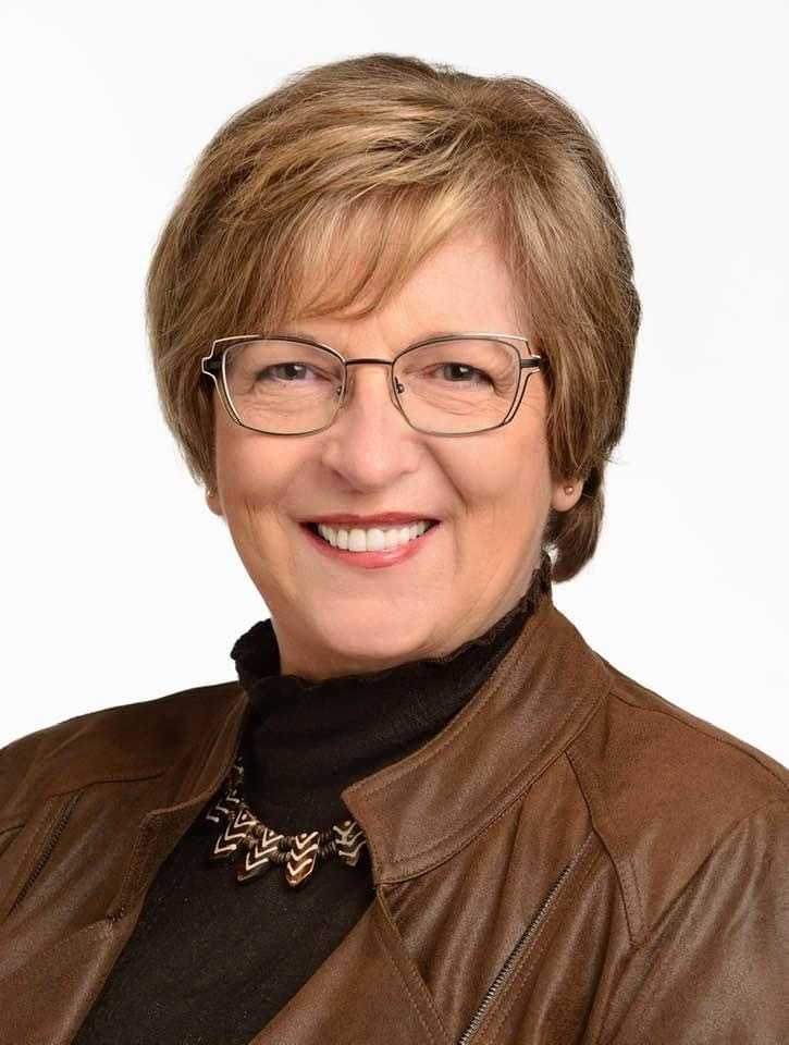 Christiane Bouchard Denturologiste | 2020 Bd de Tadoussac, Chicoutimi, QC G7G 1K7, Canada | Phone: (418) 693-0102