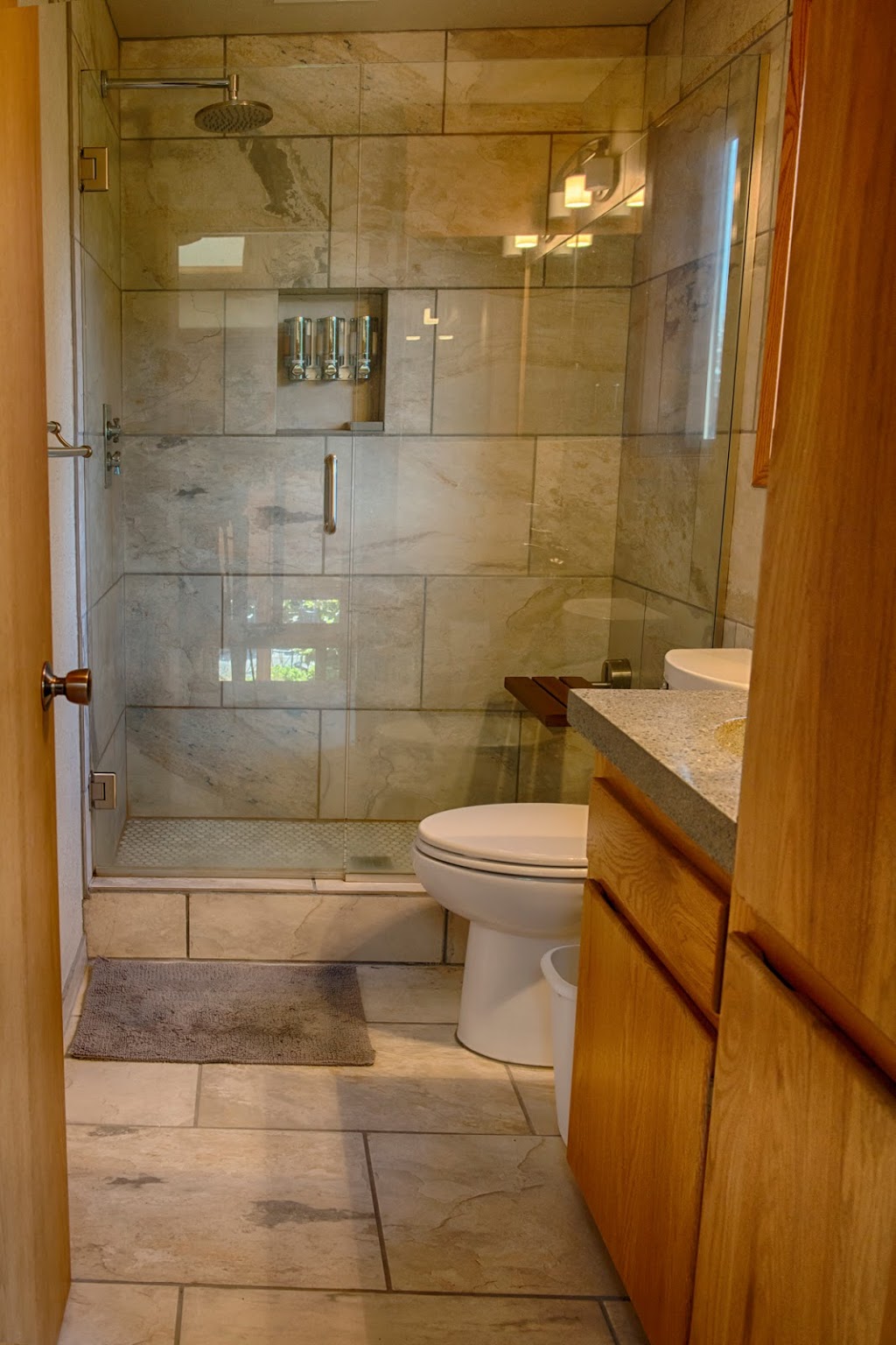 The Madrone AirBnB | 301 Parkridge Rd, Bellingham, WA 98225, USA | Phone: (360) 255-3402