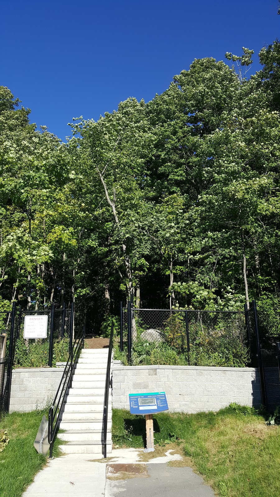 Maplewood Park | Bridlewood - Emerald Meadows, Ottawa, ON K2M 2T6, Canada