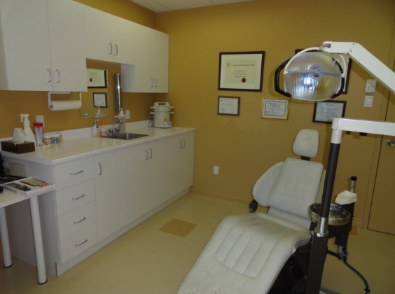 Cartierville Denturologiste | 12245 Rue Grenet suite 203, Montréal, QC H4J 2J6, Canada | Phone: (514) 998-0928