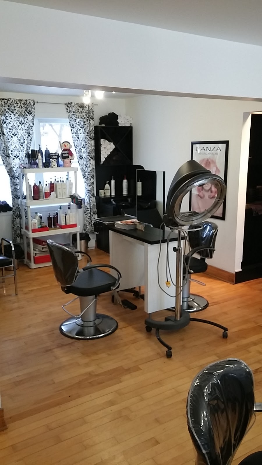 LEtiquette Beauté | 8500 Avenue Pierre Martin, Montréal, QC H1E 1E9, Canada | Phone: (514) 648-4067