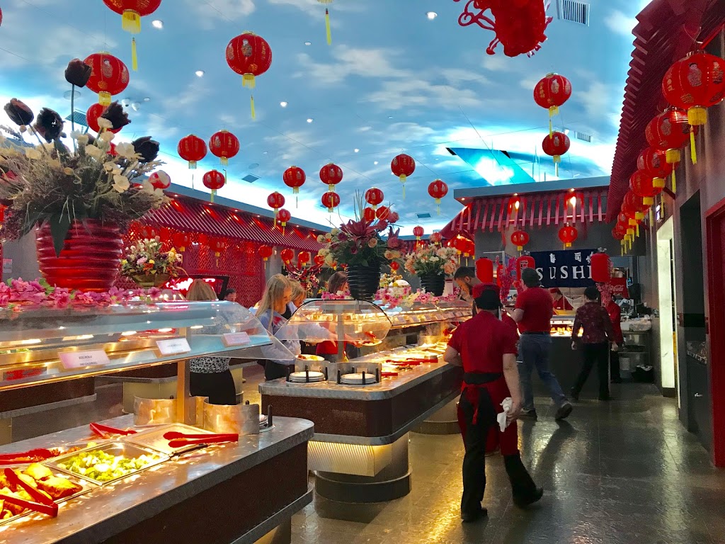 Mandarin Restaurant | 290 W Hunt Club Rd, Nepean, ON K2E 0B7, Canada | Phone: (613) 228-2200