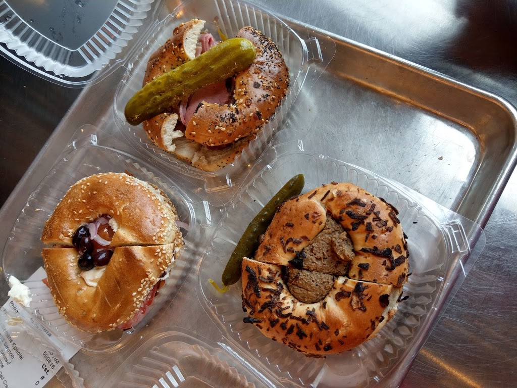 Kettlemans Bagel Co. | 1365 Woodroffe Ave, Nepean, ON K2G 1V7, Canada | Phone: (613) 422-6624