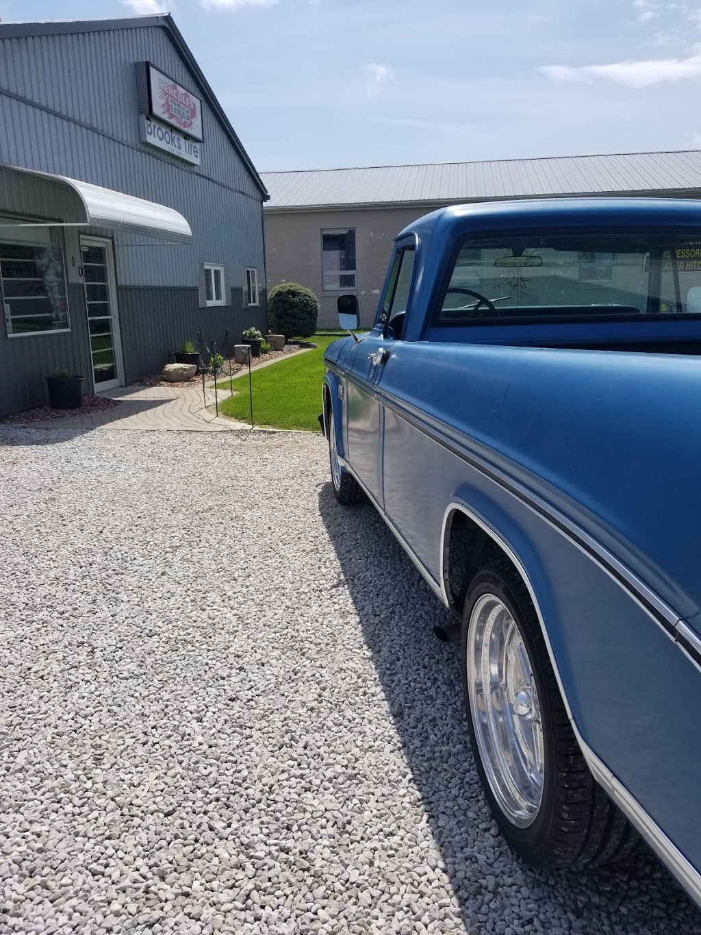 Brooks Tire | 10 Indian Creek Rd E, Chatham, ON N7M 5J6, Canada | Phone: (519) 351-3636