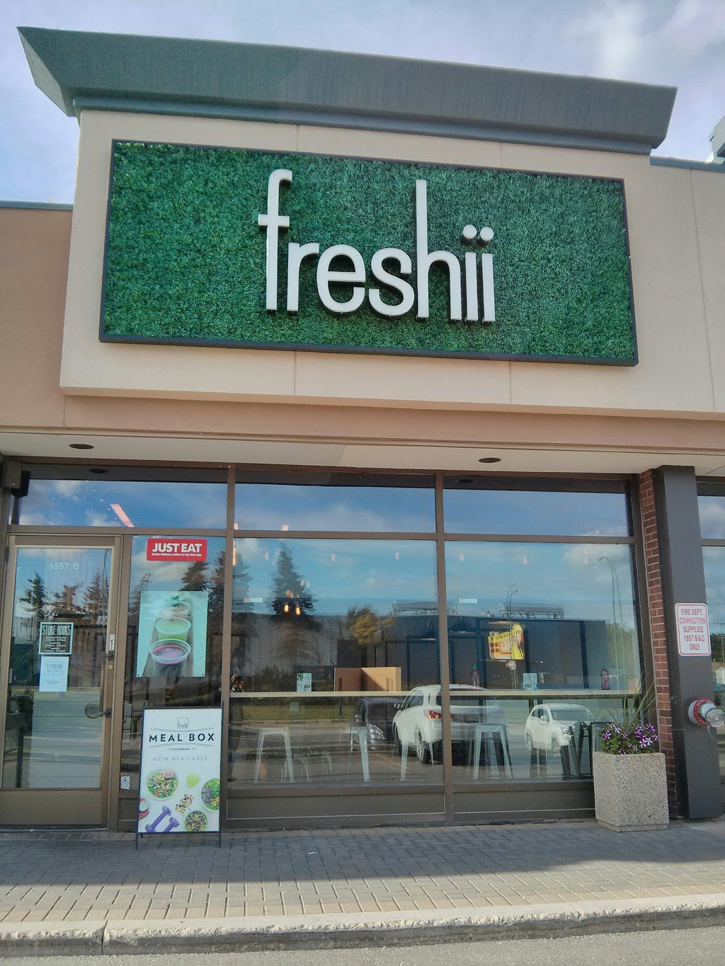 Freshii | 1857 Grant Ave B, Winnipeg, MB R3N 1Z2, Canada | Phone: (204) 219-8535