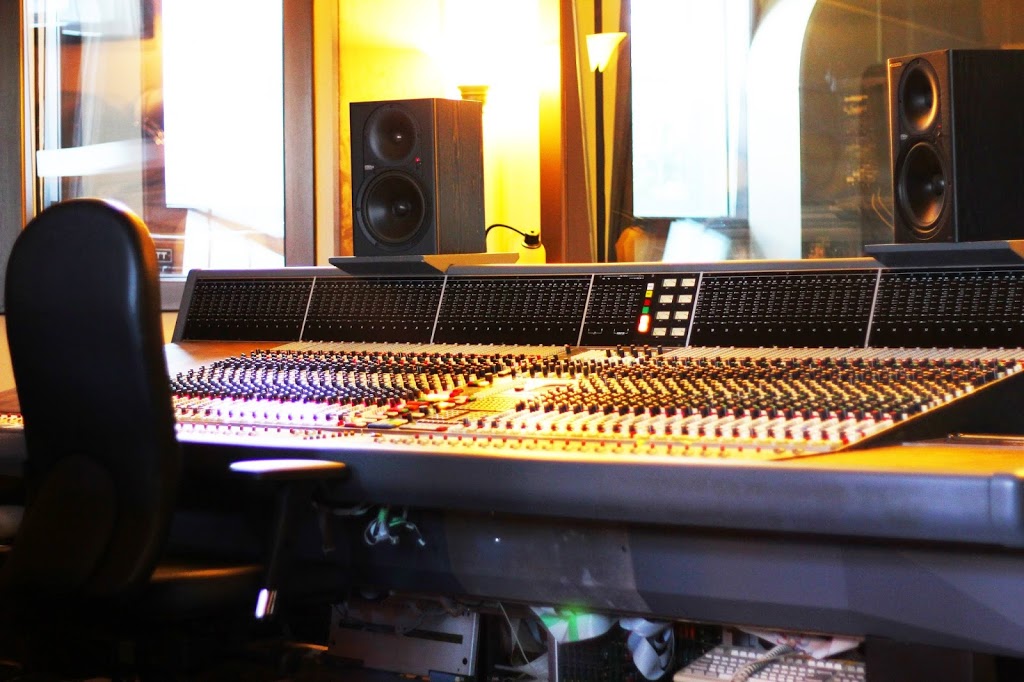 Coalition Music | 1731 Lawrence Ave E, Scarborough, ON M1R 2X7, Canada | Phone: (416) 755-0025