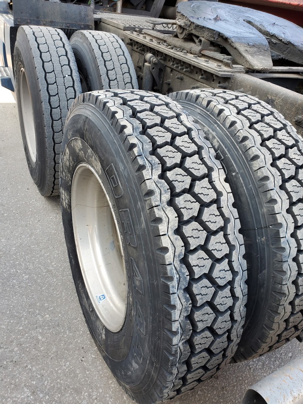 Tim Whites Total Tire Network | 2700 Central Ave, Windsor, ON N8W 4J5, Canada | Phone: (519) 251-9734