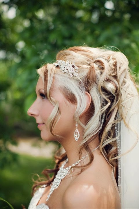 Coiffure Caroline Grégoire | 955 Rue des Rameaux, Lévis, QC G6Z 7Z3, Canada | Phone: (418) 988-1586