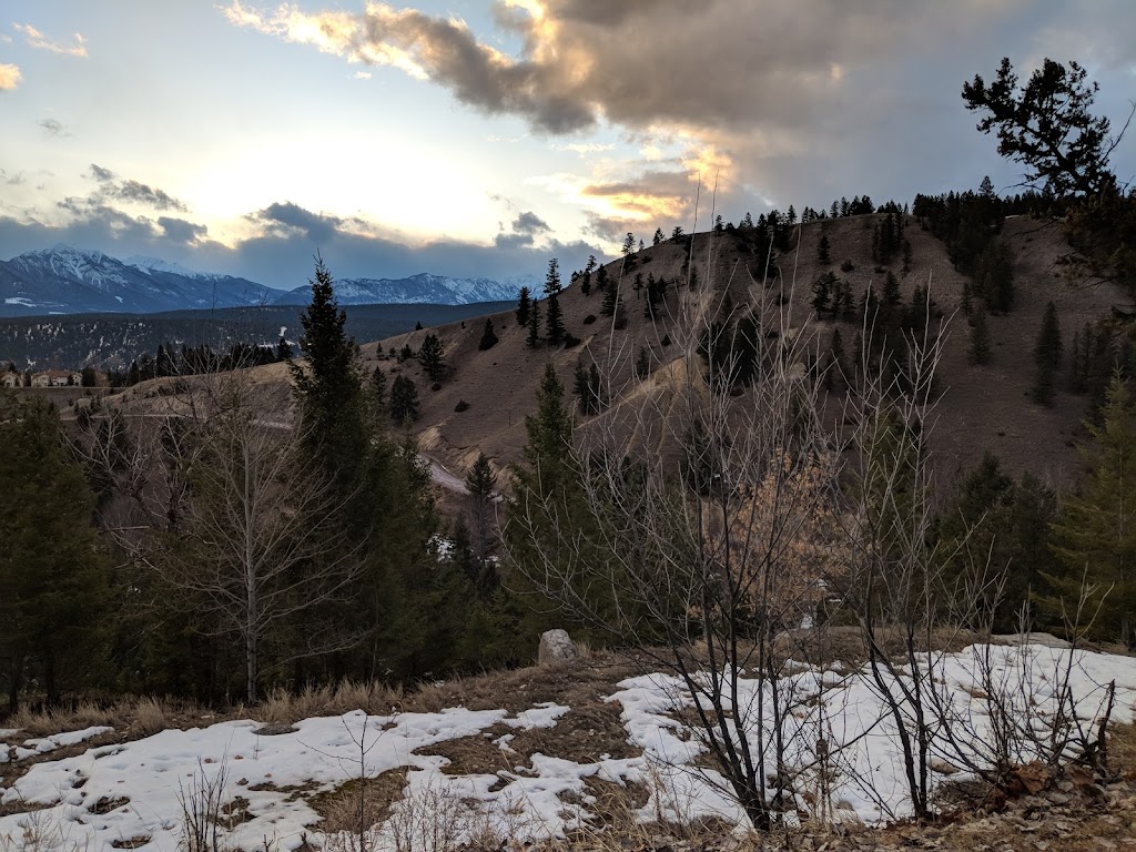 Gables Motel | 5028 BC-93, Radium Hot Springs, BC V0A 1M0, Canada | Phone: (250) 347-9866