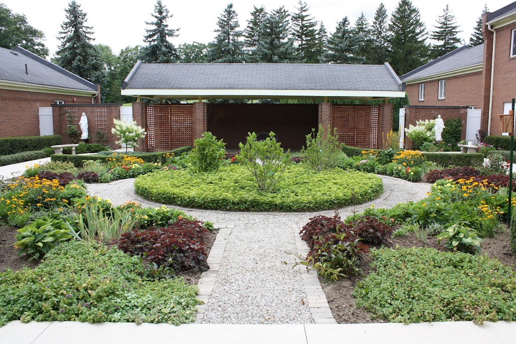 J.Holmes Landscape Services | 75 Mercer St, Dundas, ON L9H 6C7, Canada | Phone: (905) 628-8211