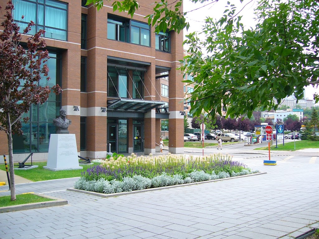 HMCS Montcalm | 170 Rue Dalhousie, Québec, QC G1K 4C4, Canada | Phone: (418) 694-5560
