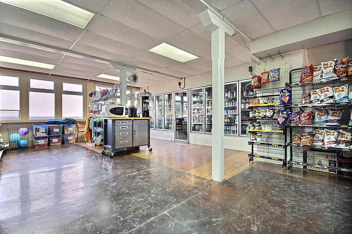 Dépanneur Camping Champlain | 29 Avenue de Venise O, Venise-en-Québec, QC J0J 2K0, Canada | Phone: (450) 244-5317
