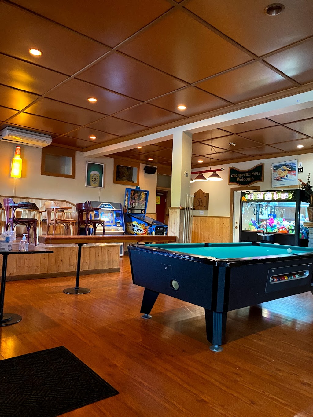 Green Lantern Heritage Pub | 9644 Chemainus Rd, Chemainus, BC V0R 1K0, Canada | Phone: (250) 246-3131