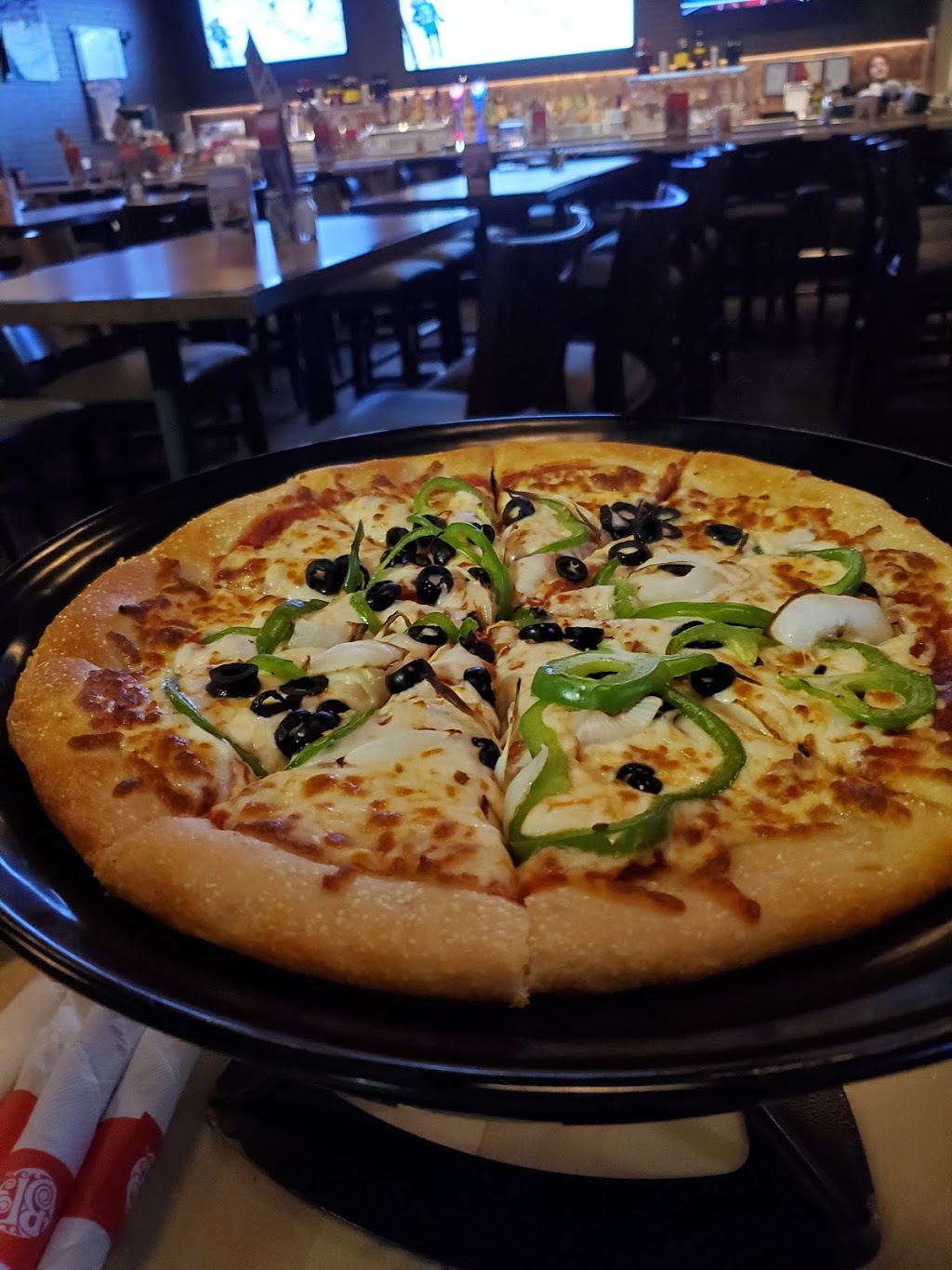 Boston Pizza | 447 Cundles Rd E, Barrie, ON L4M 0J7, Canada | Phone: (705) 797-0550