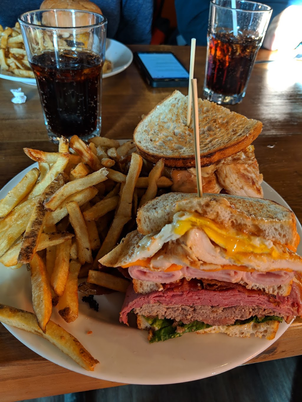 Cravings Restaurant | 266 4 St E, Stonewall, MB R0C 2Z0, Canada | Phone: (204) 467-9078