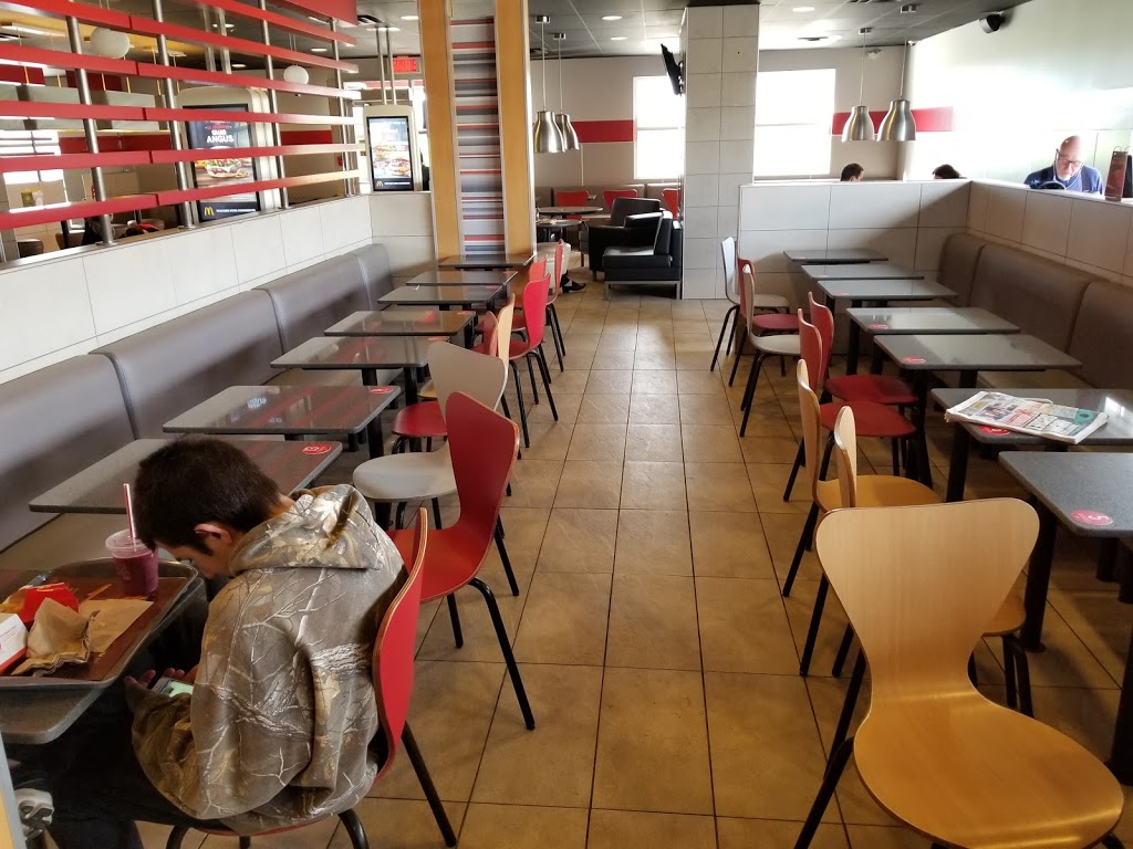 McDonalds | 400 Rue Couture, Sainte-Hélène-de-Bagot, QC J0H 1M0, Canada | Phone: (450) 791-2237