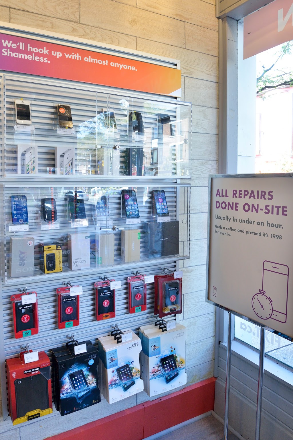 Fixt Wireless | 499 Bloor St W, Toronto, ON M5S 1Y2, Canada | Phone: (416) 961-3498