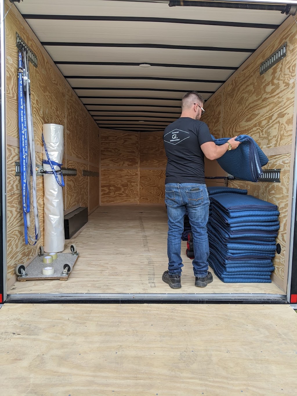 Transport déménagement G.L | 1287 Rue Pierre-Beaumont, Saint-Jean-Chrysostome, QC G6Z 2L1, Canada | Phone: (581) 997-7789