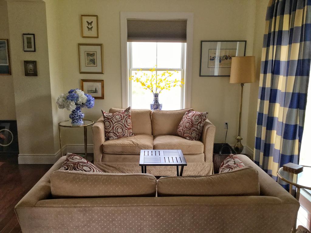 Harbour Guesthouse | 2897 Main St, Clarks Harbour, NS B0W 1P0, Canada | Phone: (902) 307-4731