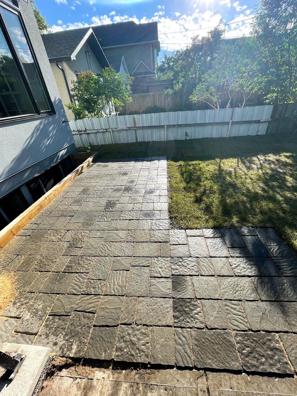 Absolute Yardworks Ltd. | 170 Valley Stream Cir NW, Calgary, AB T3B 5W1, Canada | Phone: (403) 862-0283