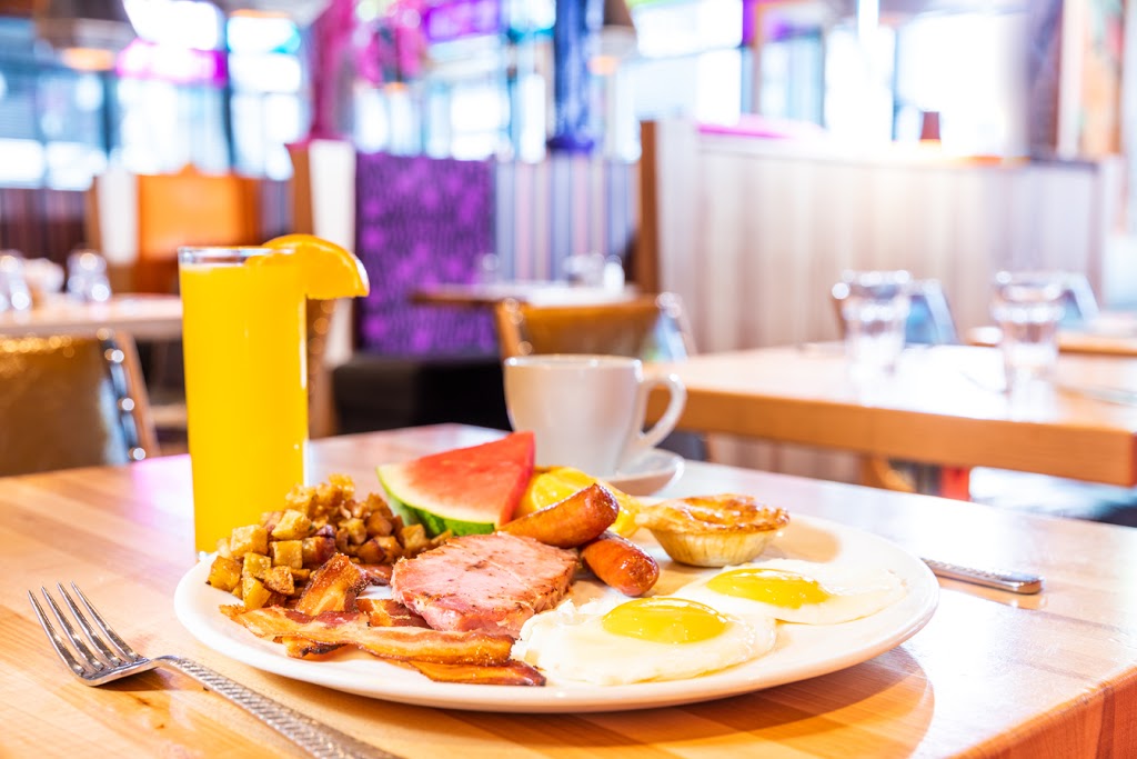 Cosmos Lévis | 5700 Rue J.-B.- Michaud, Lévis, QC G6V 0B1, Canada | Phone: (418) 830-8888