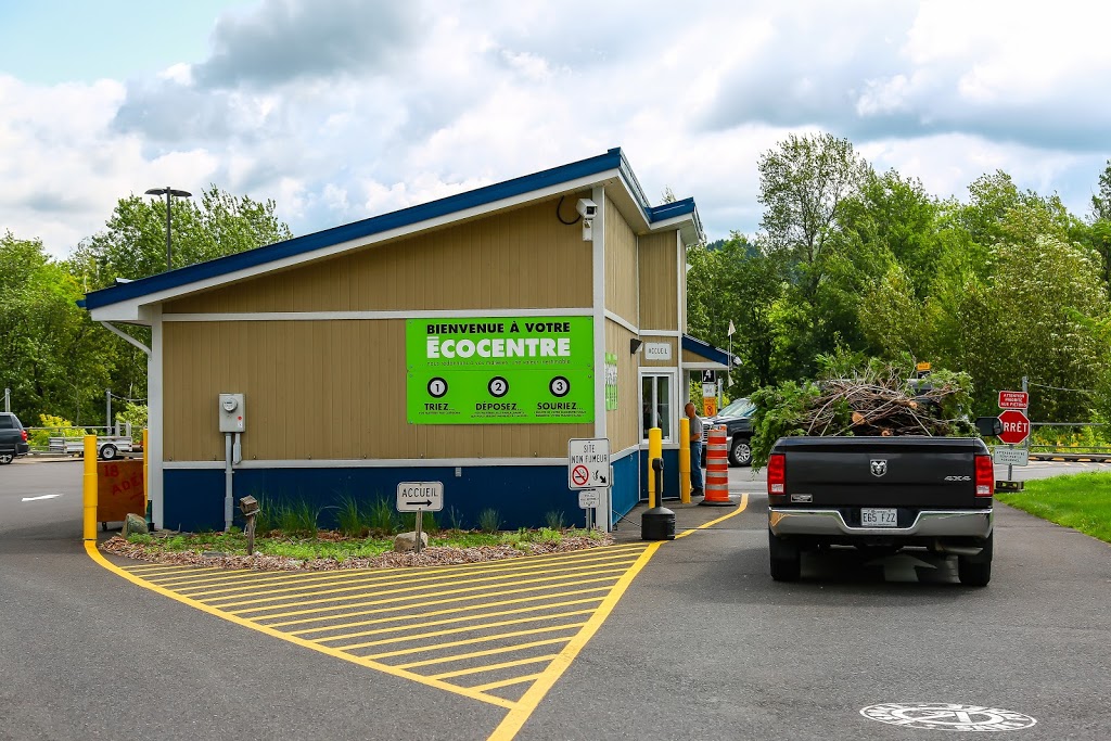Écocentre à Waterloo | 6550 Rue Foster, Waterloo, QC J0E 2N0, Canada | Phone: (450) 378-9976 ext. 2231