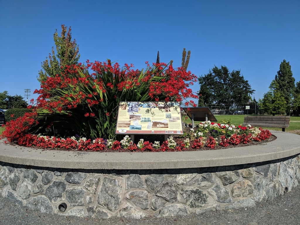 Iroquois Park , Sidney, BC | 2295 Ocean Ave, Sidney, BC V8L 3Y4, Canada