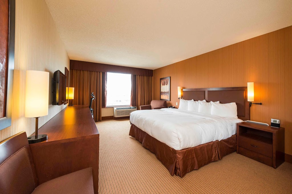 Quality Inn & Suites | 5800 Rue des Arpents, Lévis, QC G6V 0B5, Canada | Phone: (418) 833-1212