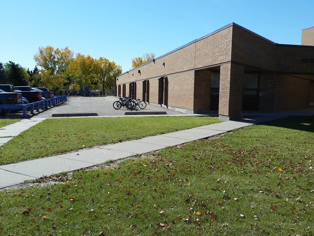 Centennial School | 6903 Dalgliesh Dr, Regina, SK S4X 3A1, Canada | Phone: (306) 791-8559
