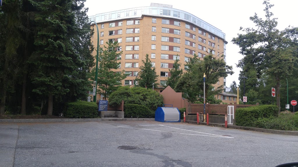 Parkgate Village | 3680 Mt Seymour Pkwy, North Vancouver, BC V7H 2Y5, Canada | Phone: (866) 254-5349