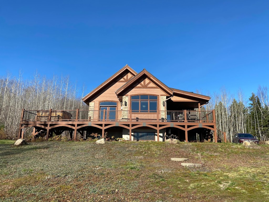 LAbri St-François | 230 Rue Principale, Petite-Rivière-Saint-François, QC G0A 2L0, Canada | Phone: (514) 880-1177