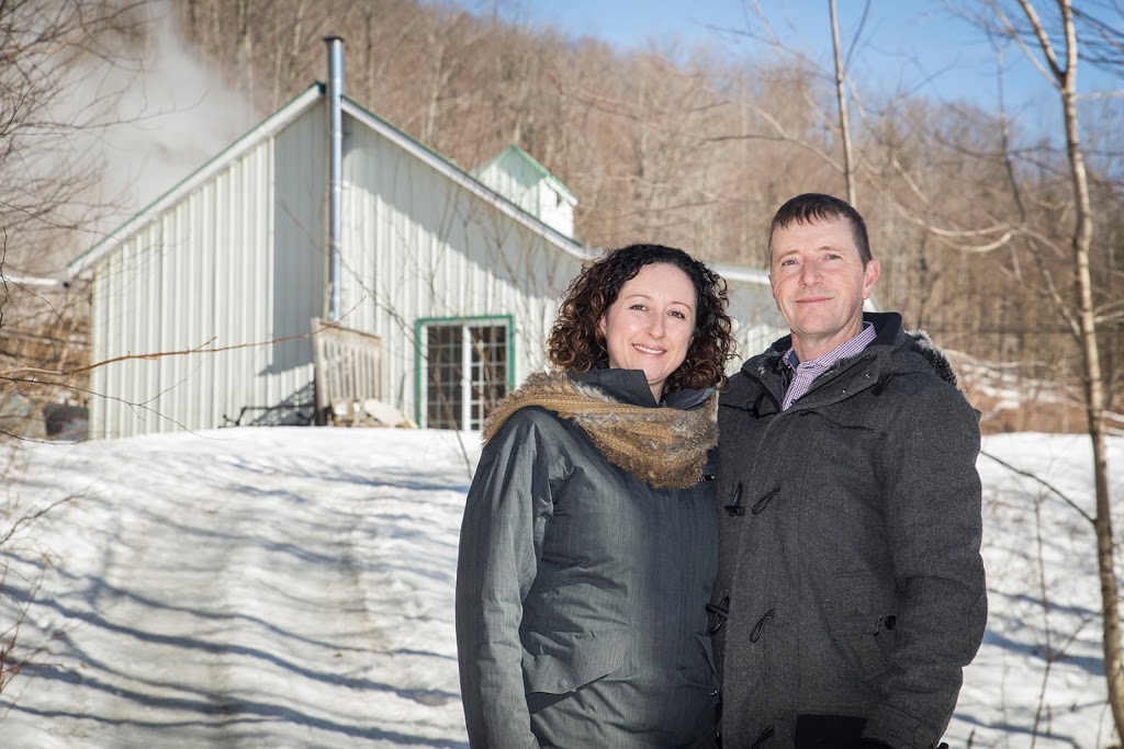Petite Cabane A Sucre-Quebec | 385 Chemin de la Vallée, Cleveland, QC J0B 2H0, Canada | Phone: (819) 826-1865