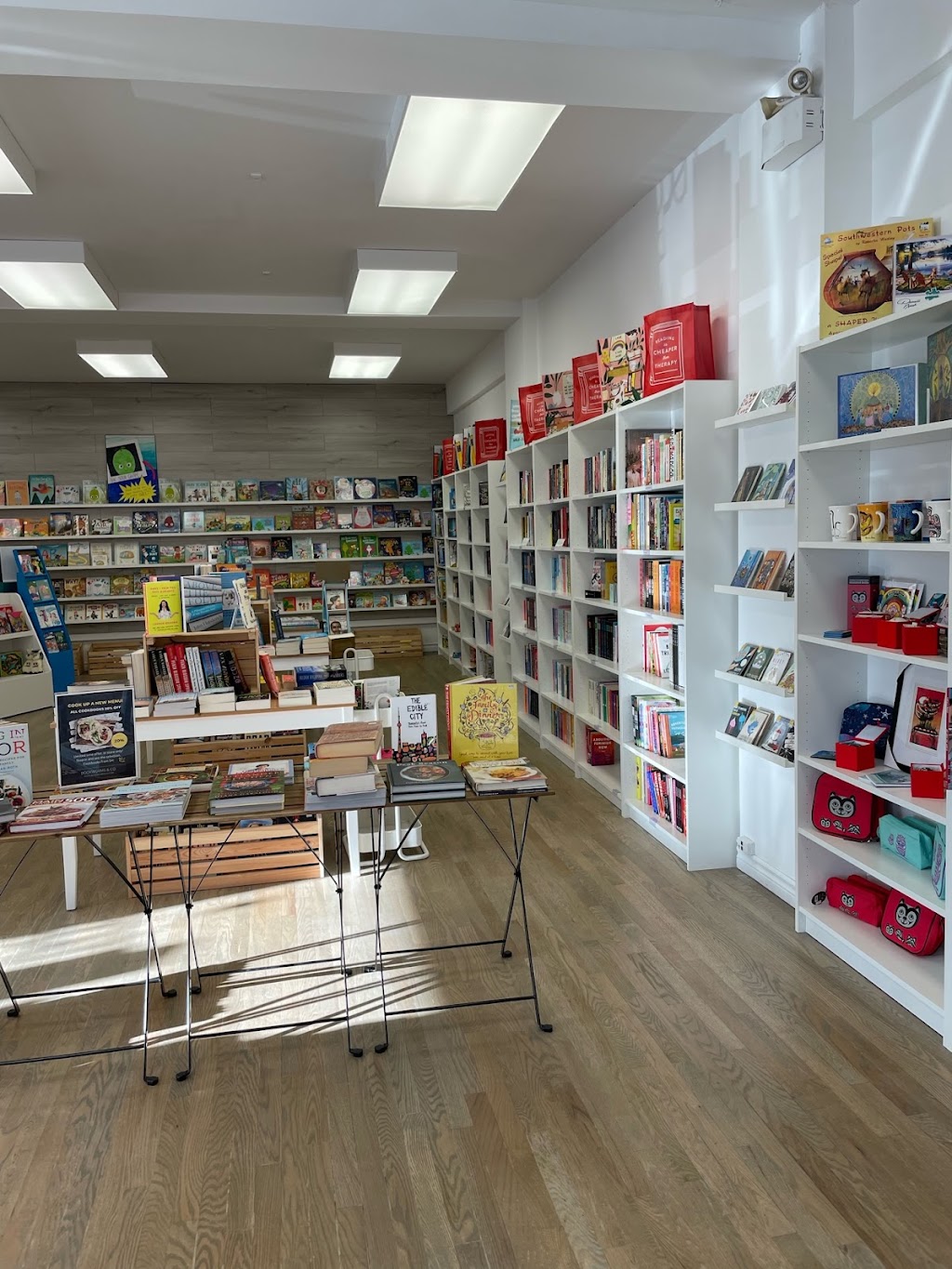 Bookworms & Co. | 2 Orchard Heights Blvd Unit 40, Aurora, ON L4G 6T5, Canada | Phone: (905) 750-0130