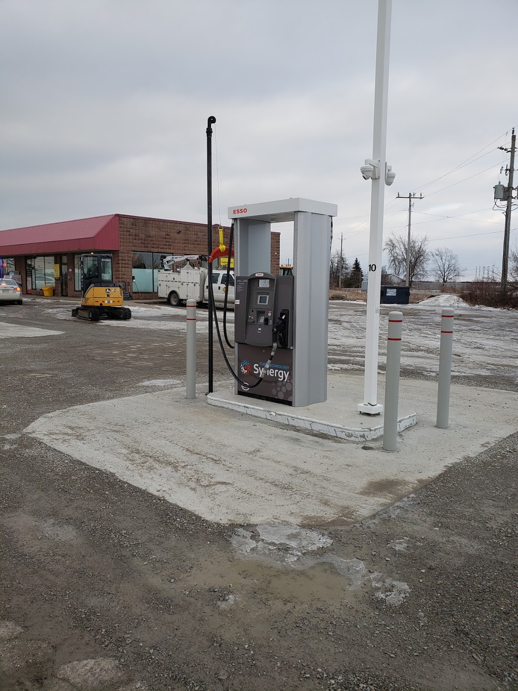 Esso | RR 1, Jarvis, ON N0A 1J0, Canada | Phone: (519) 587-2330