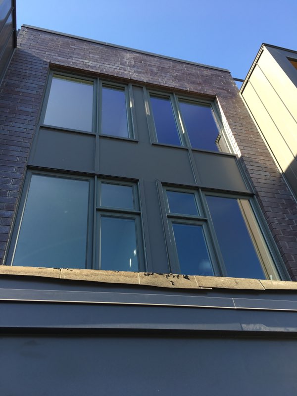 Modern Eavestroughing | 166 Rue de Varennes unit/ 900-1000, Gatineau, QC J8T 8G4, Canada | Phone: (613) 736-7373