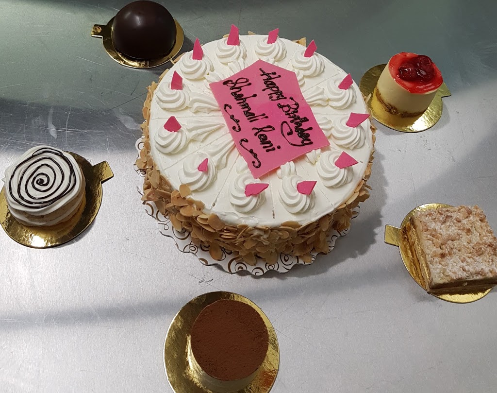 Tasty Pastry Bakery | 7-5500 Tomken Rd, Mississauga, ON L4W 2Z4, Canada | Phone: (905) 282-9328