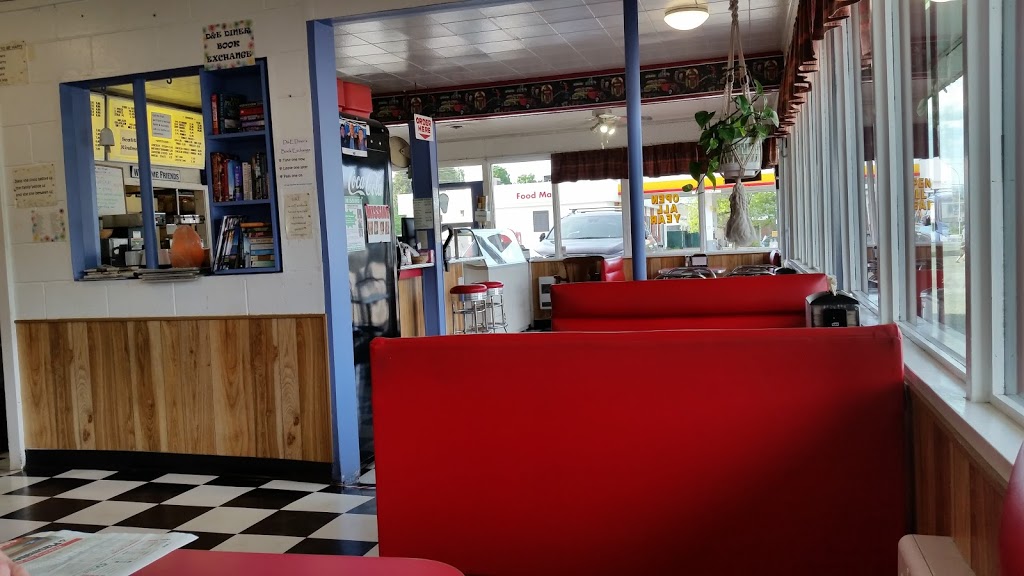 D & E Diner | 604 George St, Enderby, BC V0E 1V0, Canada | Phone: (250) 838-7607
