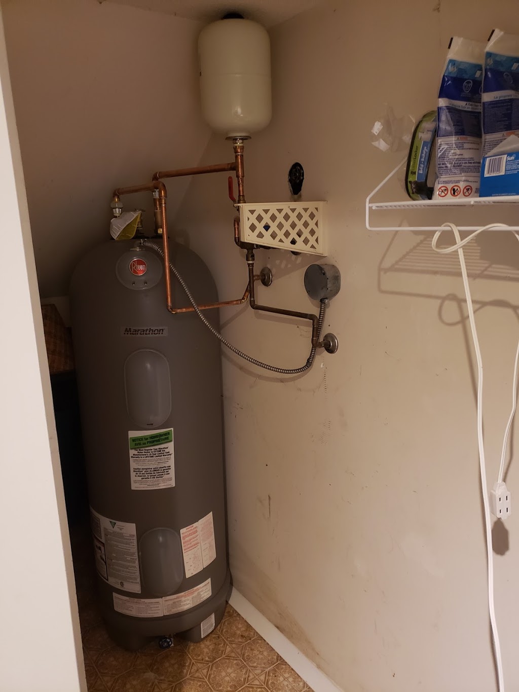 Houlihan Plumbing | 545 Selby St, Nanaimo, BC V9R 2R9, Canada | Phone: (250) 415-3800