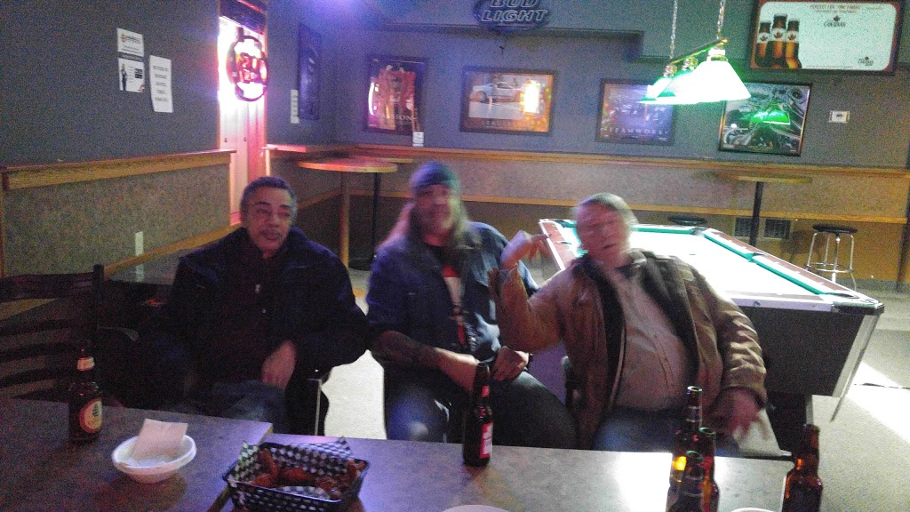 The Fastlane Sports Bar & Grill | 180 MacDougall St, Thunder Bay, ON P7A 2K3, Canada | Phone: (807) 683-3278