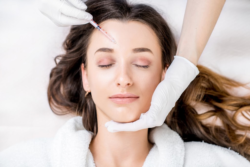 Medpoint Skin Therapy | 1295 Riverbend Rd Suite 270, London, ON N6K 0G2, Canada | Phone: (519) 432-1919